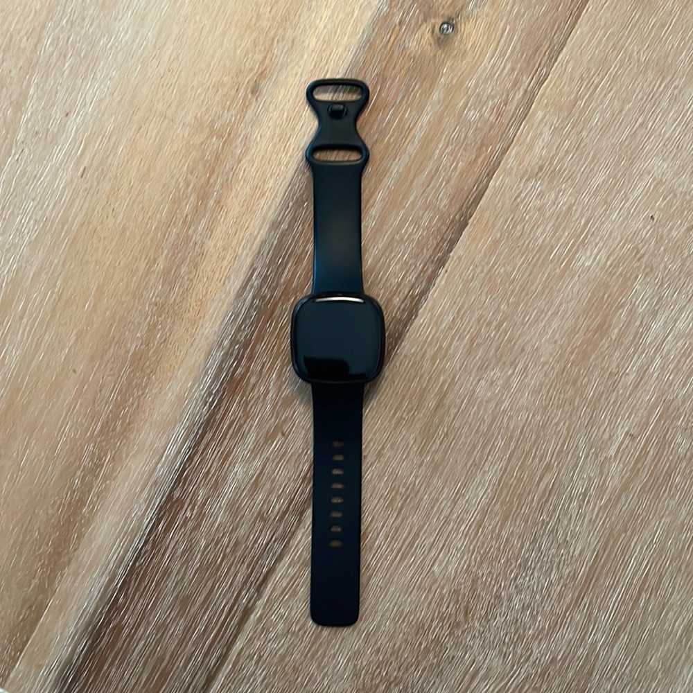 Fitbit Versa 3 Smartwatch